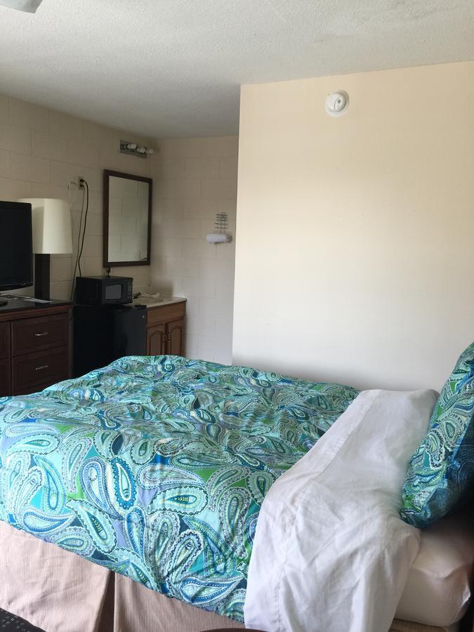 Lenox Hope Inn מראה חיצוני תמונה